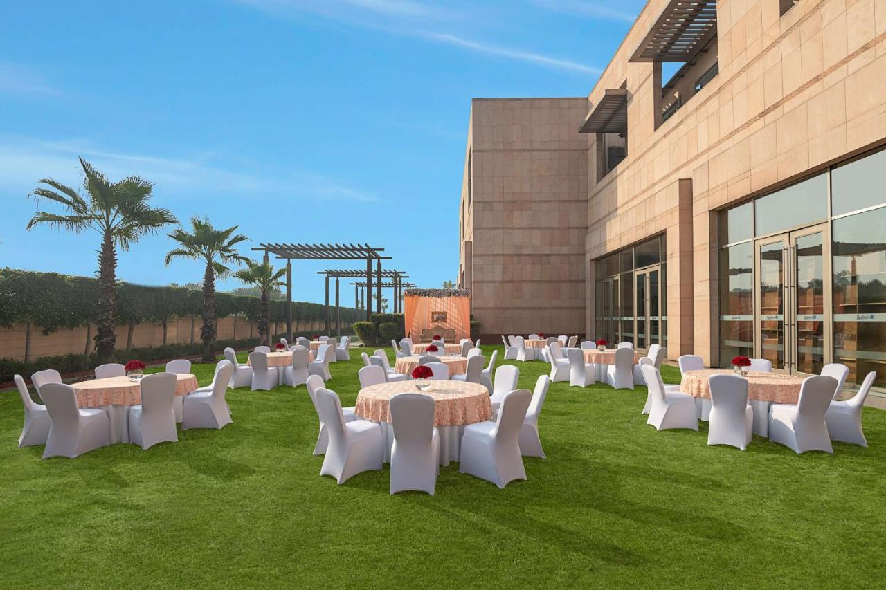 Radisson Blu Hotel Amritsar Exterior photo The Westin, Gurgaon