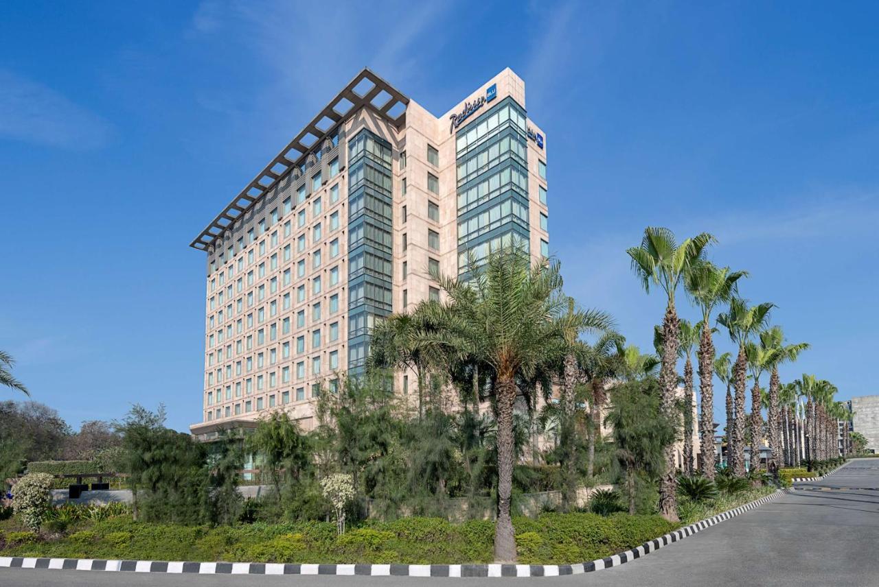 Radisson Blu Hotel Amritsar Exterior photo Hilton Nicosia