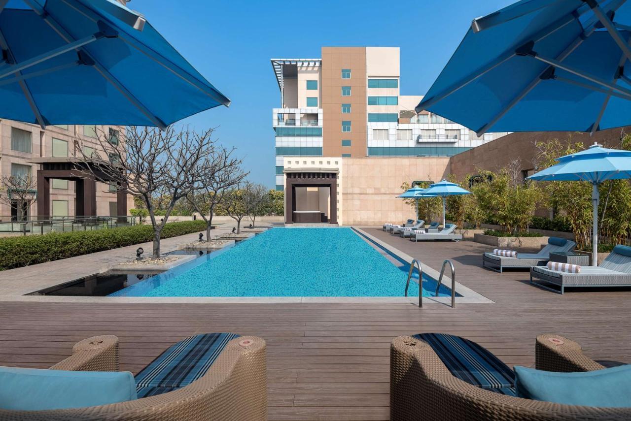 Radisson Blu Hotel Amritsar Exterior photo The pool at the hotel