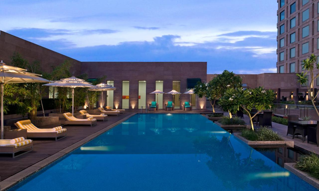 Radisson Blu Hotel Amritsar Exterior photo The Park, New Delhi