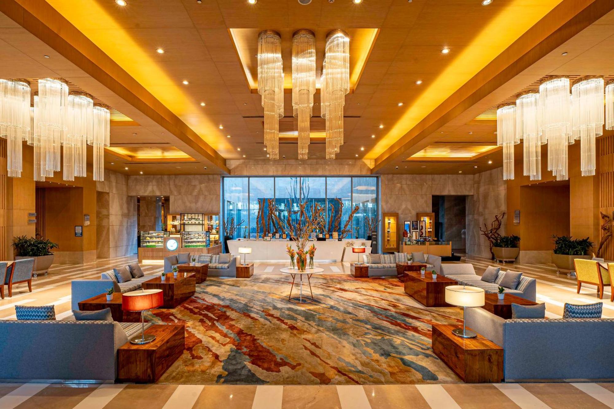 Radisson Blu Hotel Amritsar Exterior photo Lobby