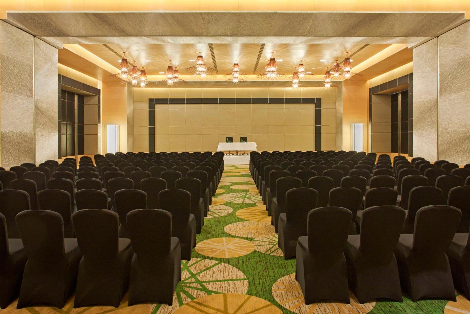 Radisson Blu Hotel Amritsar Exterior photo The ballroom