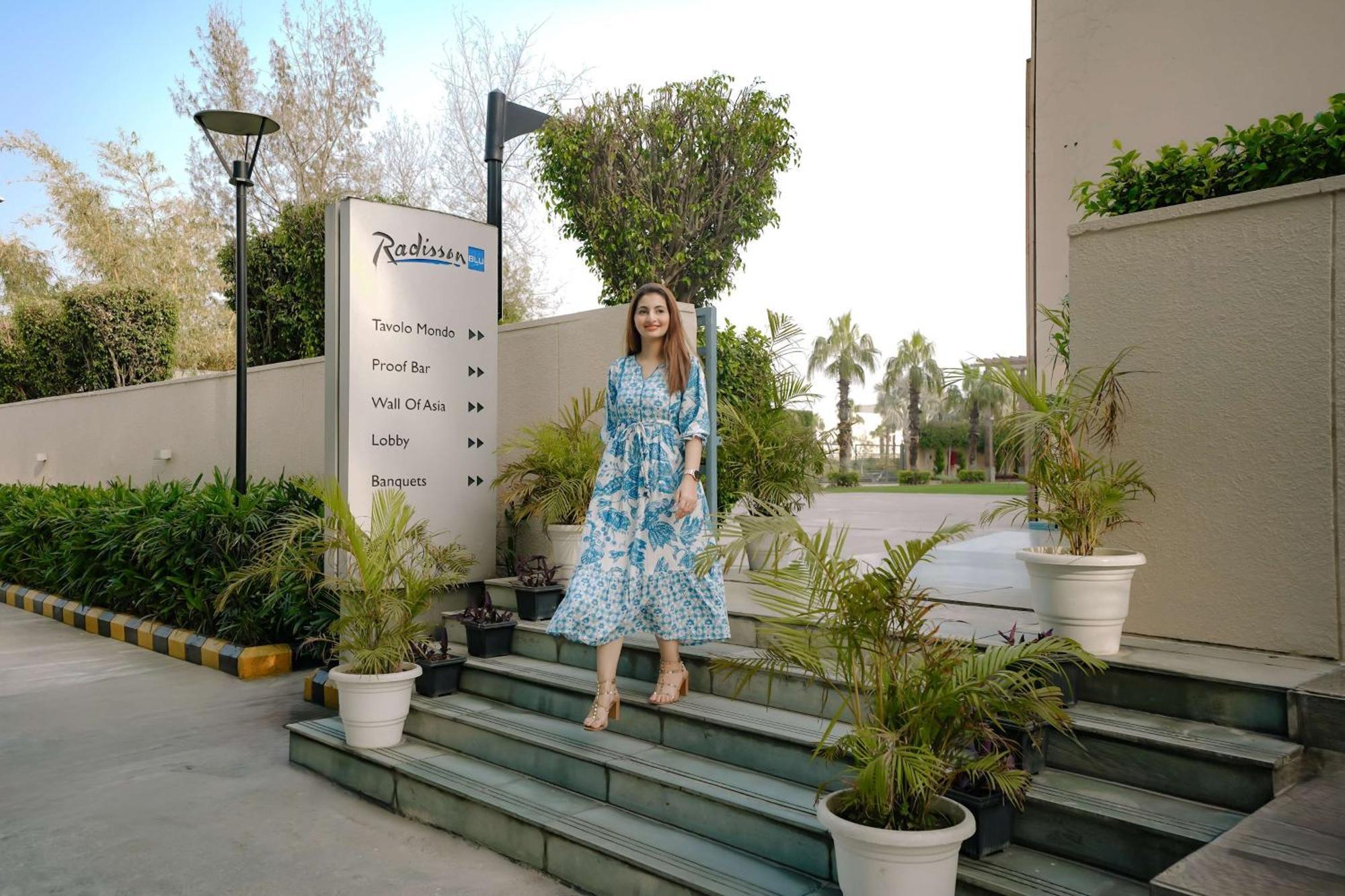 Radisson Blu Hotel Amritsar Exterior photo